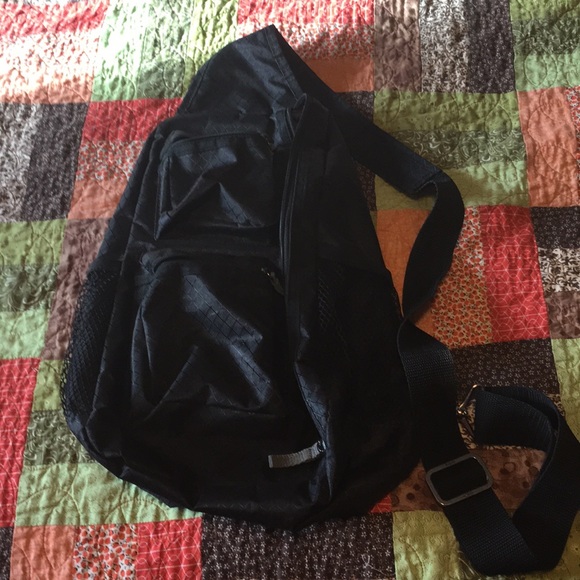 thirty one sling back bag